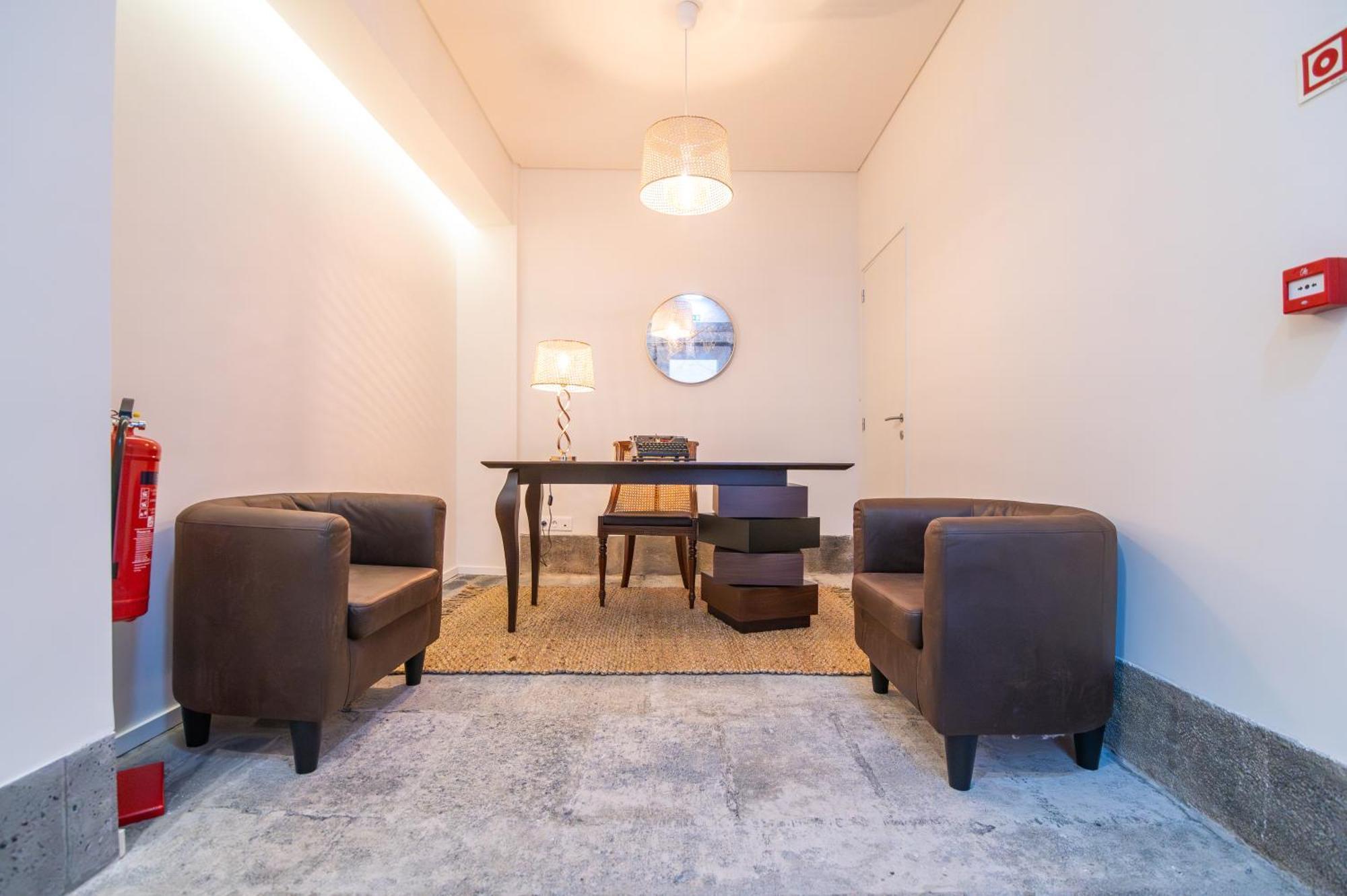 Azoriani City Hostel Ponta Delgada Buitenkant foto